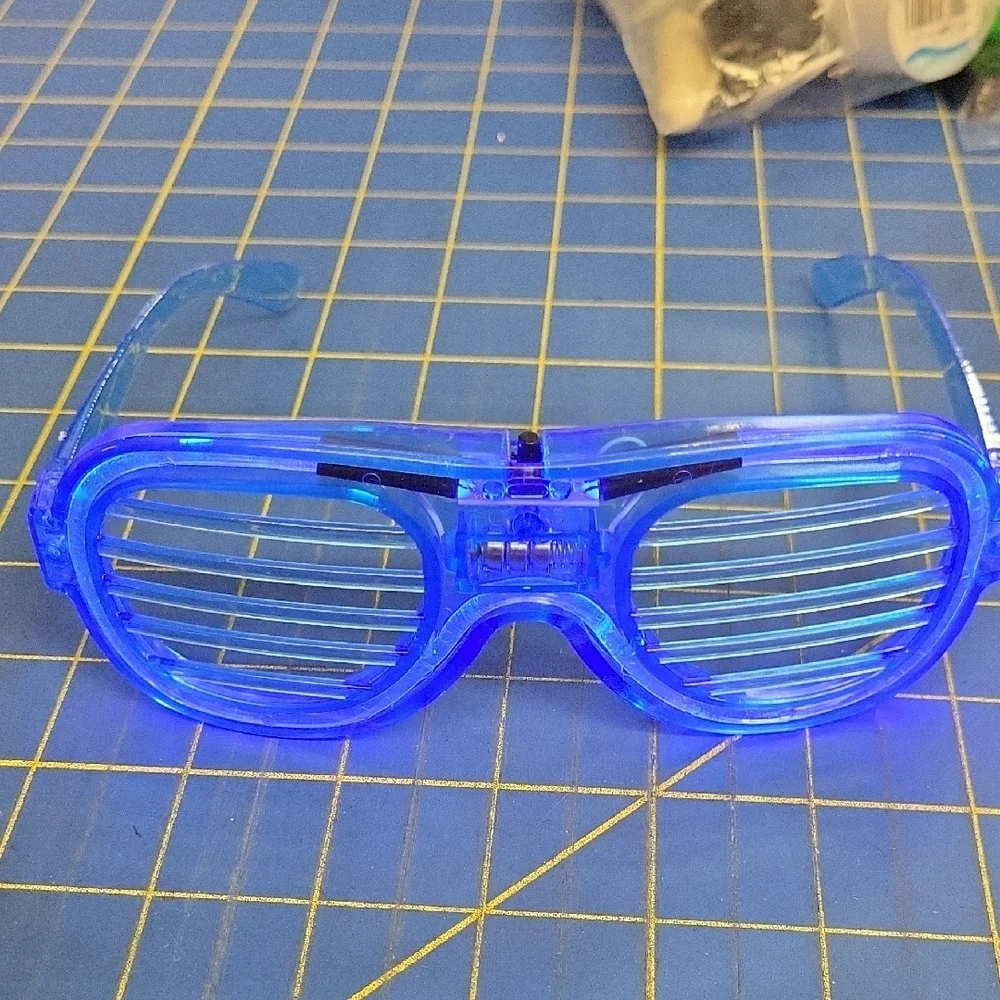Blue Shutter Light Up 3 Different Speeds Shades Glasses